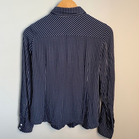 Tommy Hilfiger Women's Navy Pin-Striped Long Sleeve Button Up Shirt Size Small - Picture 6 of 12